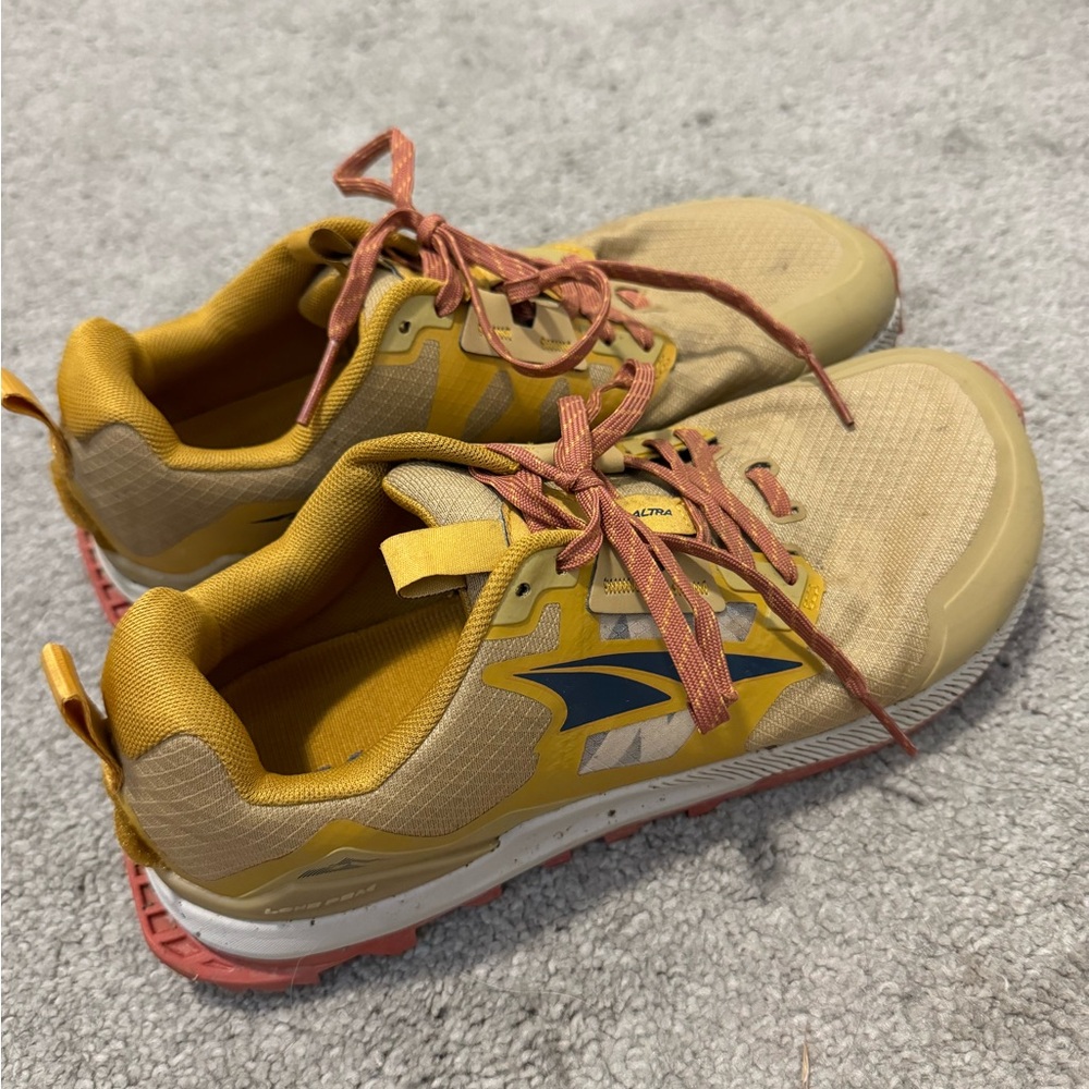 Altra Lone Peak 7 Shoe Khaki
